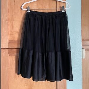 Lovely Sheer Fully Lined Black Skirt   Size M   NWT